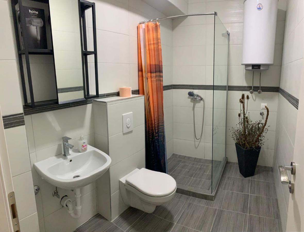 Zig-Zag Apartment มลินี ภายนอก รูปภาพ