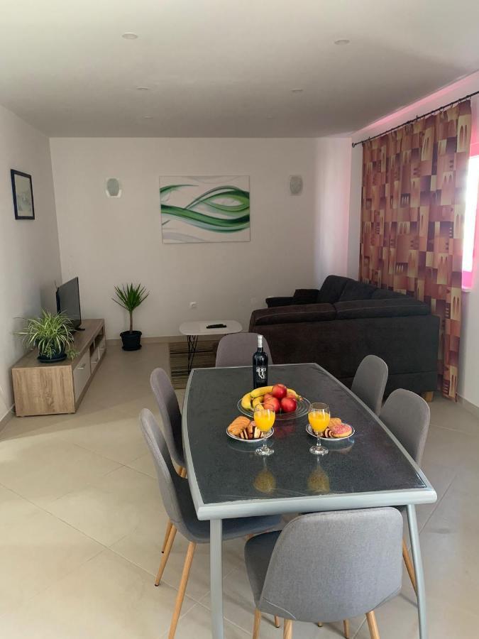 Zig-Zag Apartment มลินี ภายนอก รูปภาพ